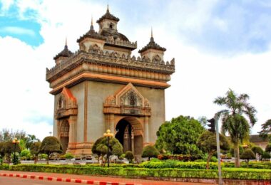 Patuxay Monument