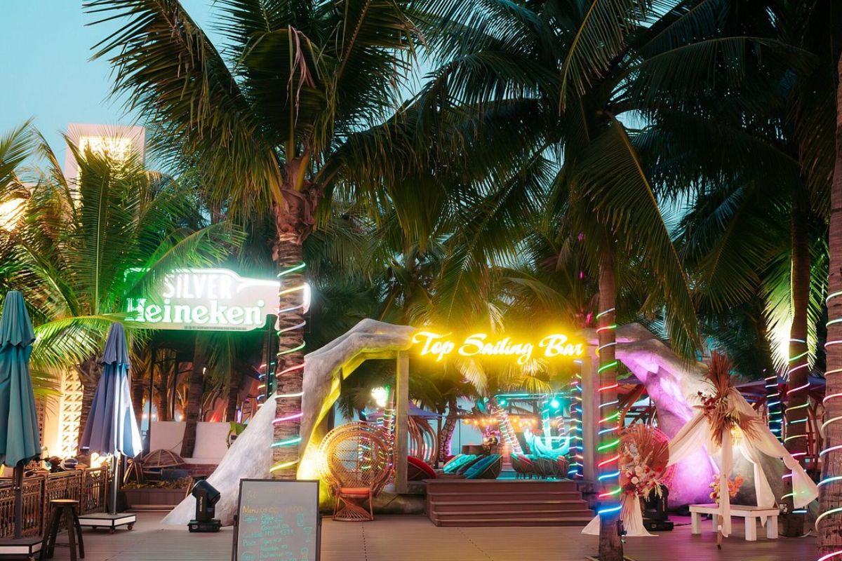 Sailing Club Da Nang - Da Nang Nightlife
