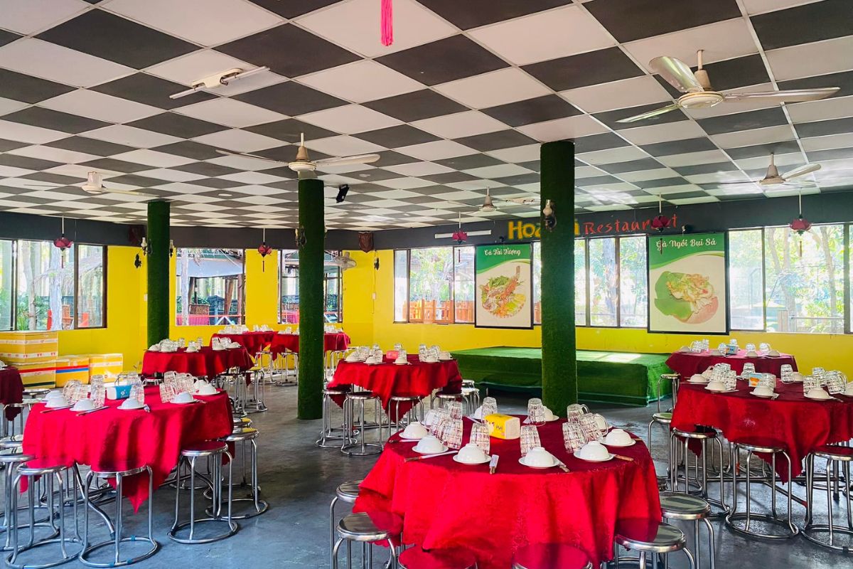 Hoa Ca Crocodile Restaurant