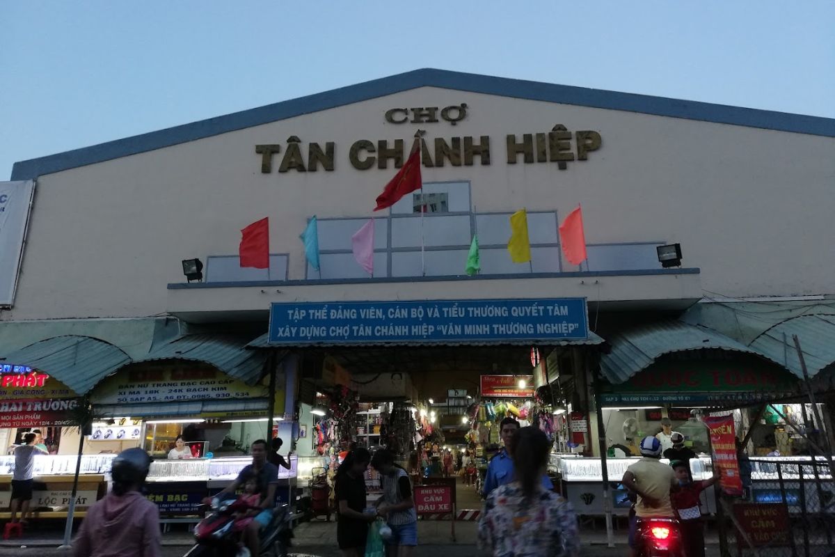 Tan Chanh Hiep Market