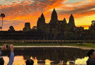 Watch the Sunrise at Angkor Wat - 1 Day Angkor Wat Tour