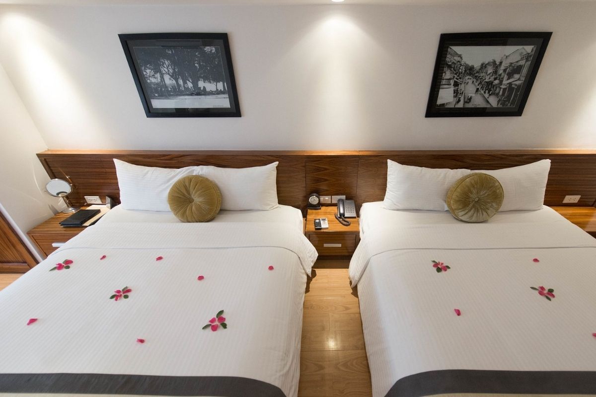 Twin Room with Window at Hanoi Elite Hotel