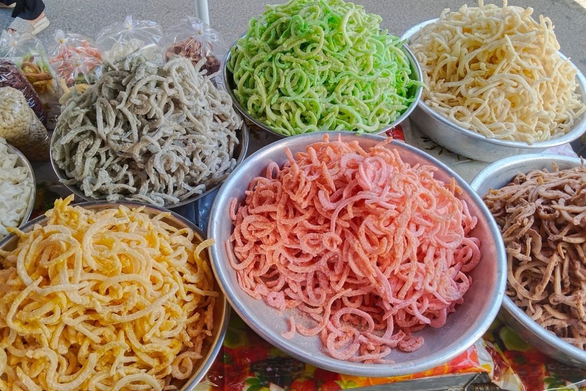 Mut Tet at Ben Thanh Market