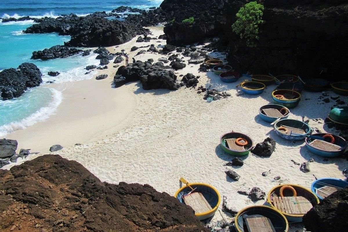 How Many Islands Are There in Vietnam: Ly Son Island