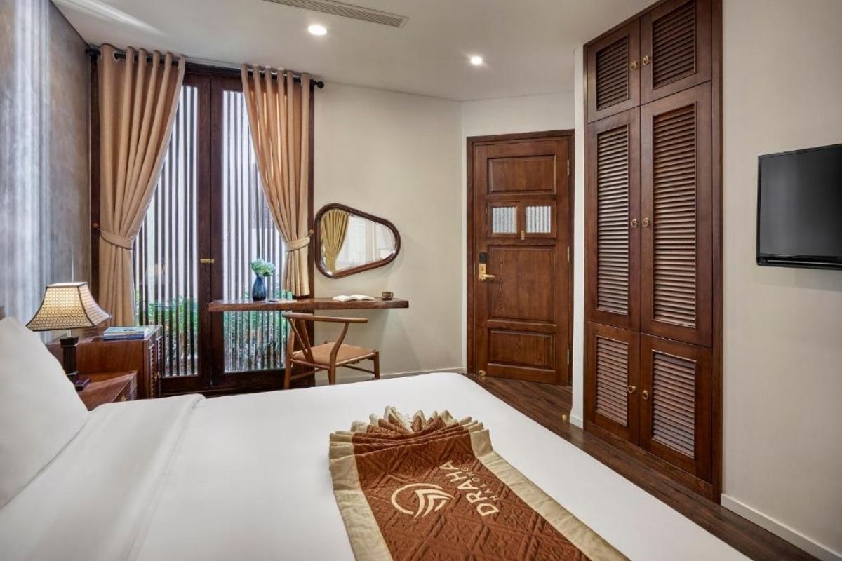 Superior King Room at Draha Halong Hotel