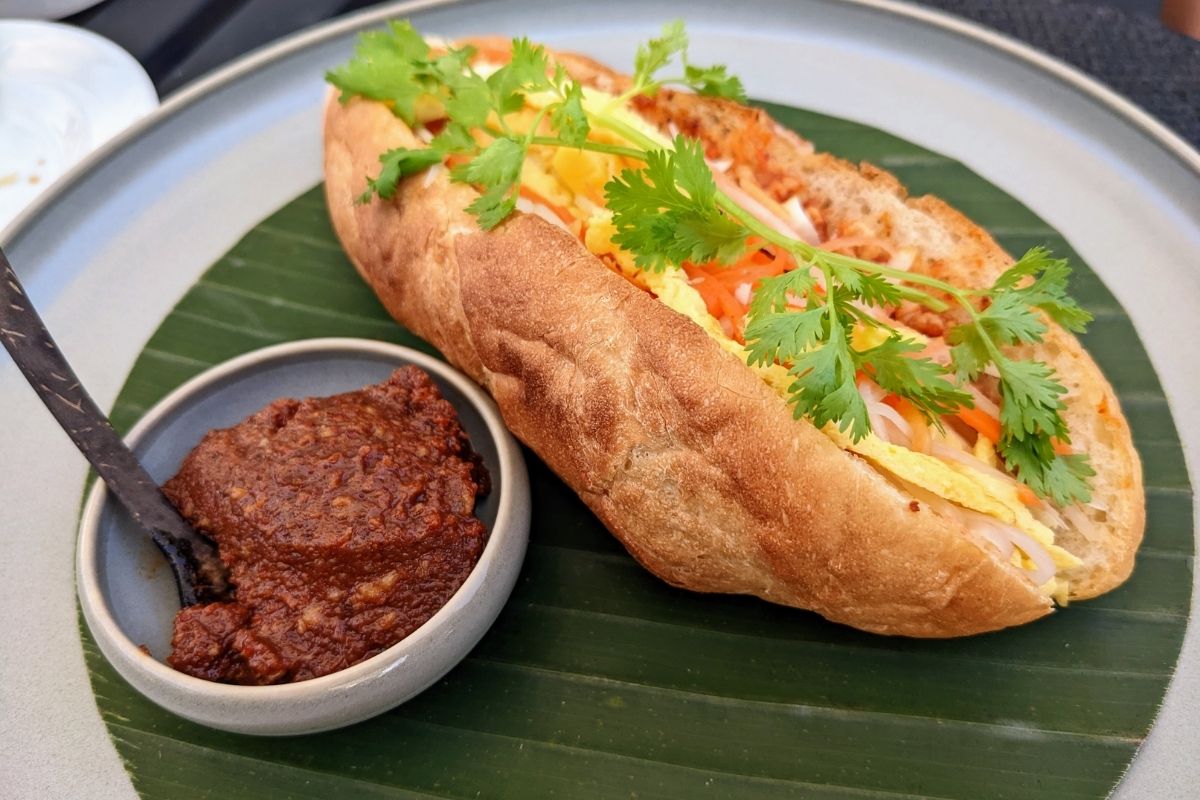 Khao Jee Pâté - Laos street food