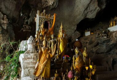 Pak Ou cave