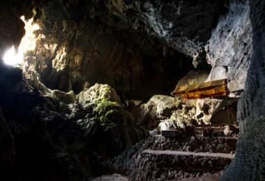 Tham Phoukham Caves
