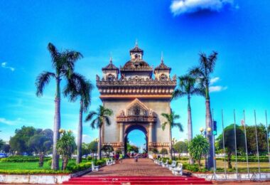 Patuxay Monument