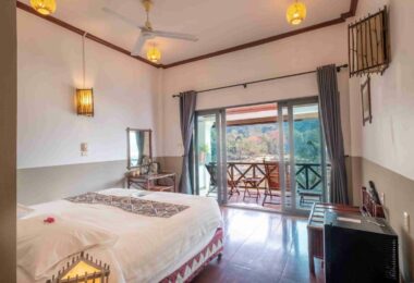 Pakeng Lodge