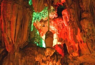 Tham Jang Caves