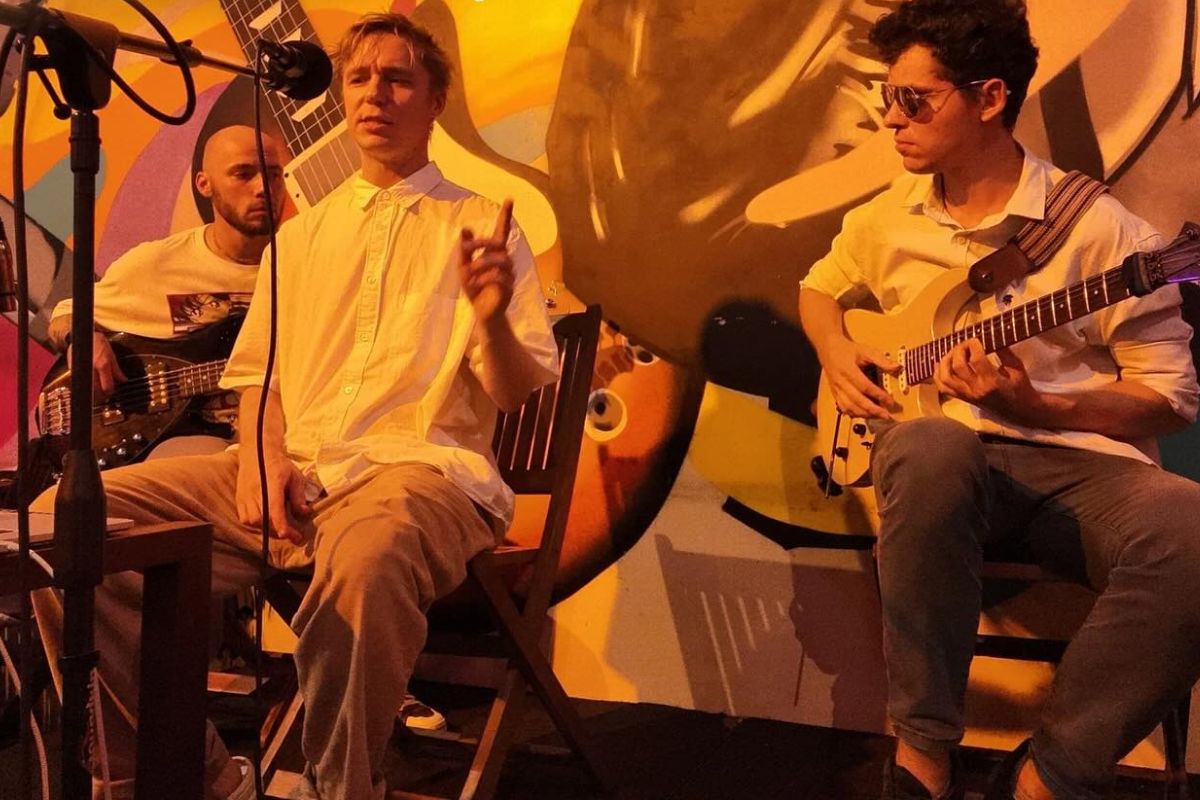 Live Acoustic Shows