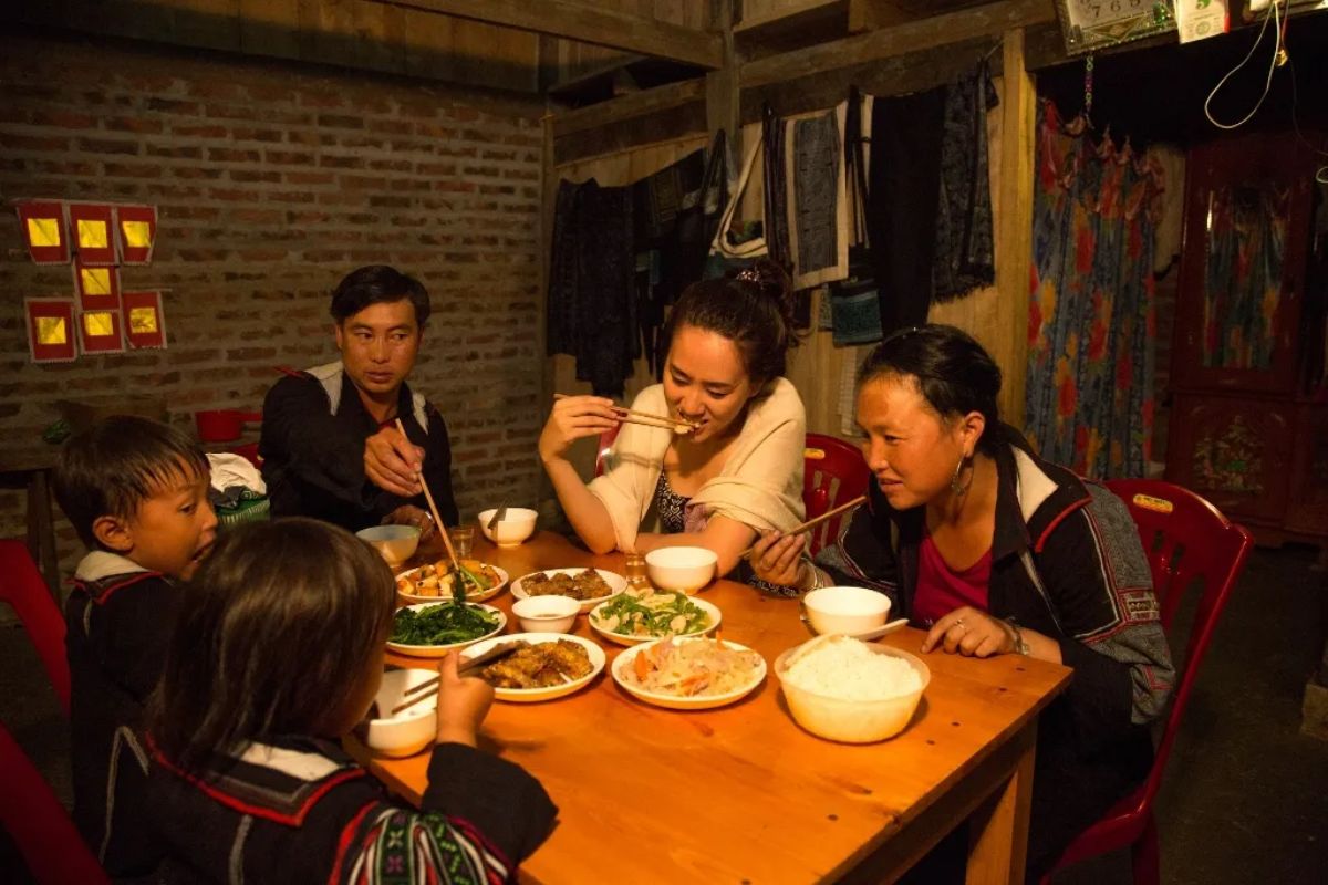 Live the Ethnic Life with H’Mong Families