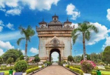 Patuxay Monument