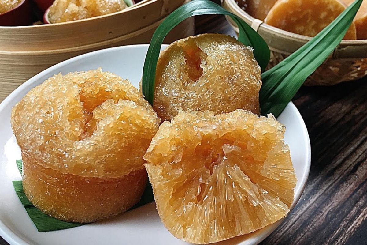 Palm Sugar Steamed Cake At Dong Duong Market 