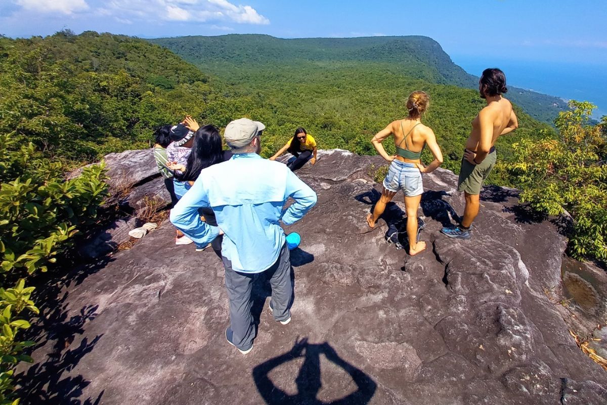 Hiking Mount Chua - Phu Quoc Travel in April