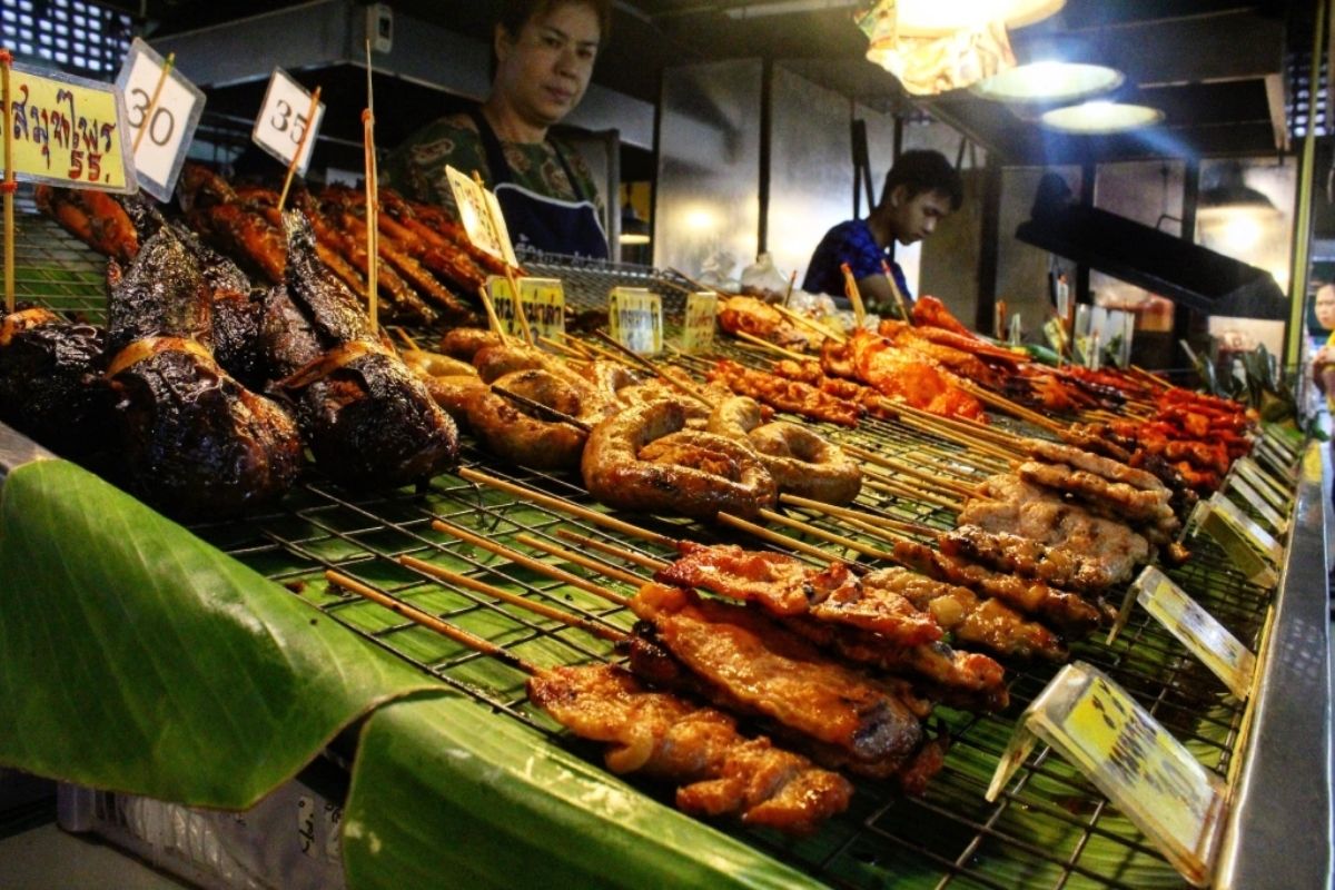 Siri Wattana Market