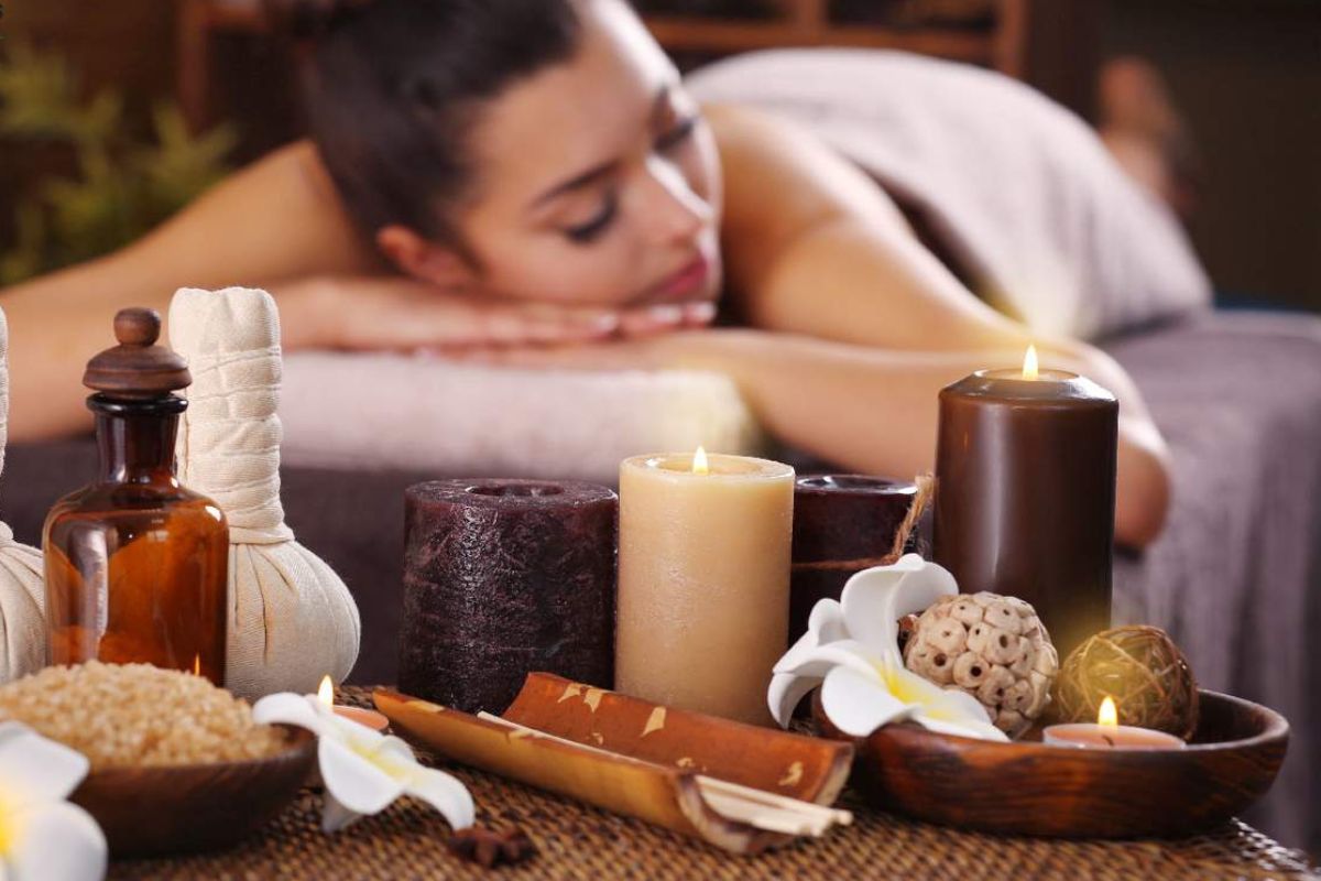 Thai herbal spa Treatment
