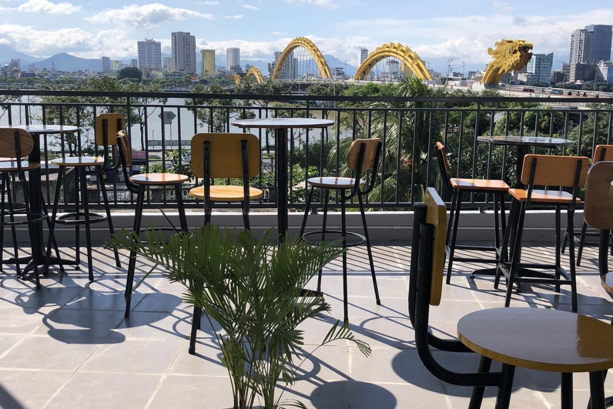 Dragon Ball Rooftop Bar - rooftop bar Da Nang