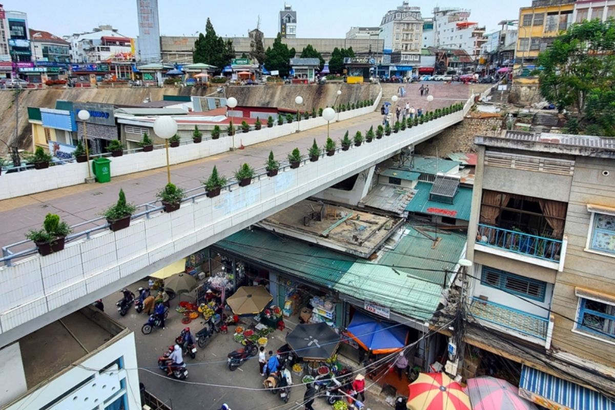 Hong Kong Corner - Top Things to Do in Da Lat