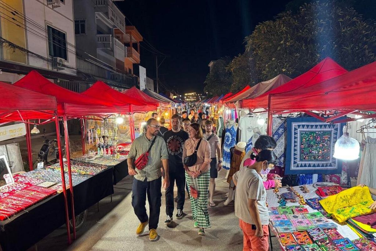 Vang Vieng Night Market