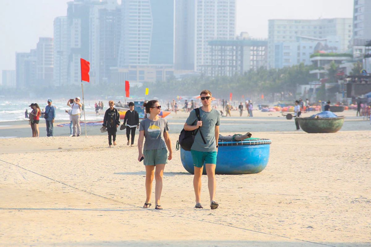 Walk At My Khe Beach