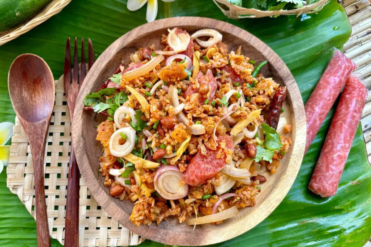 Nam Khao At Kualao Restaurant
