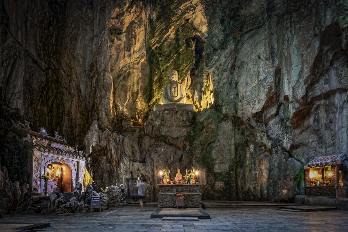 Huyen Khong Cave in Marble Mountains — a hidden Da Nang adventure
