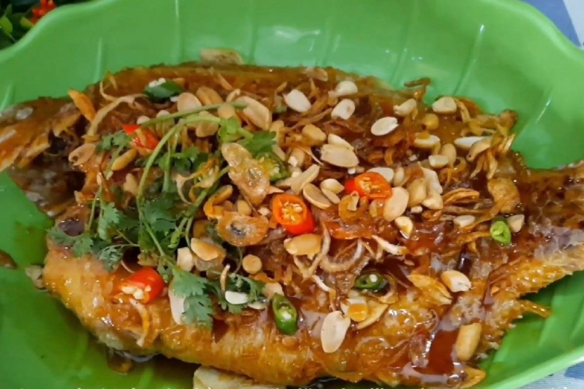 Grilled River Fish with Tamarind Sauce