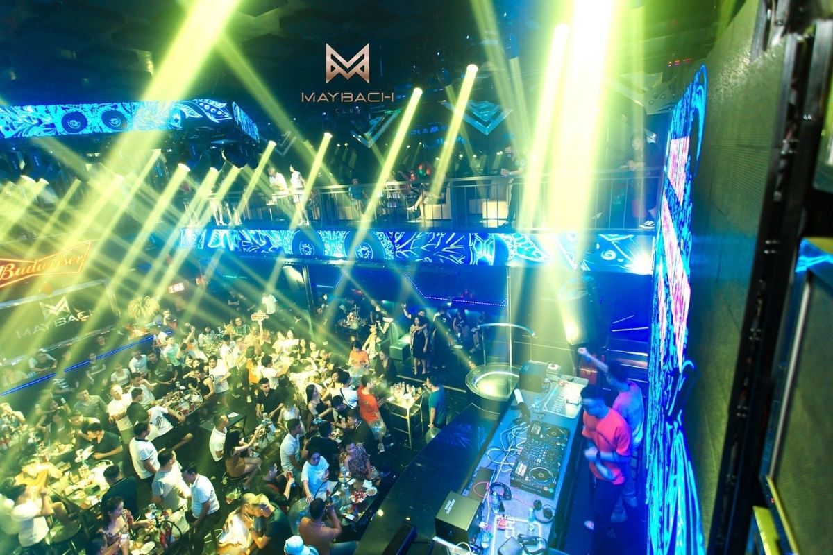 MayBach Club leads bars in Ninh Binh