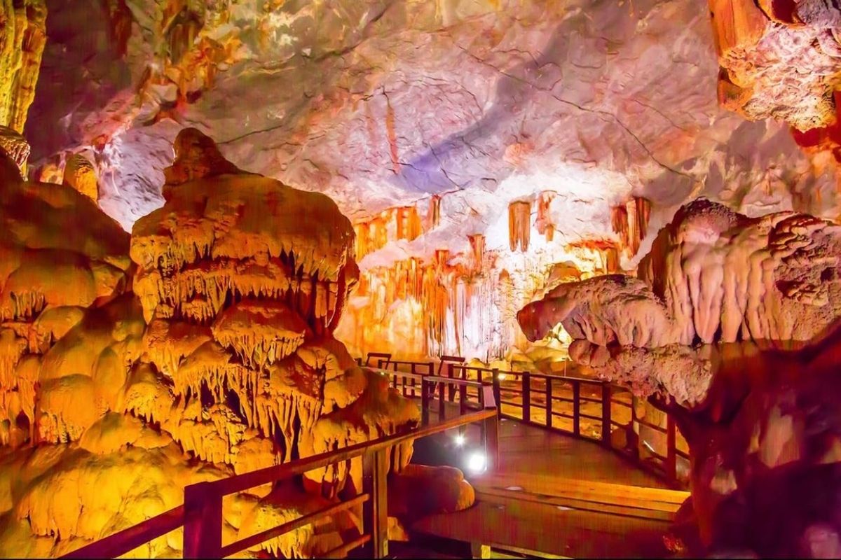 Thien Cung Caves – Best Day Trip from Hanoi
