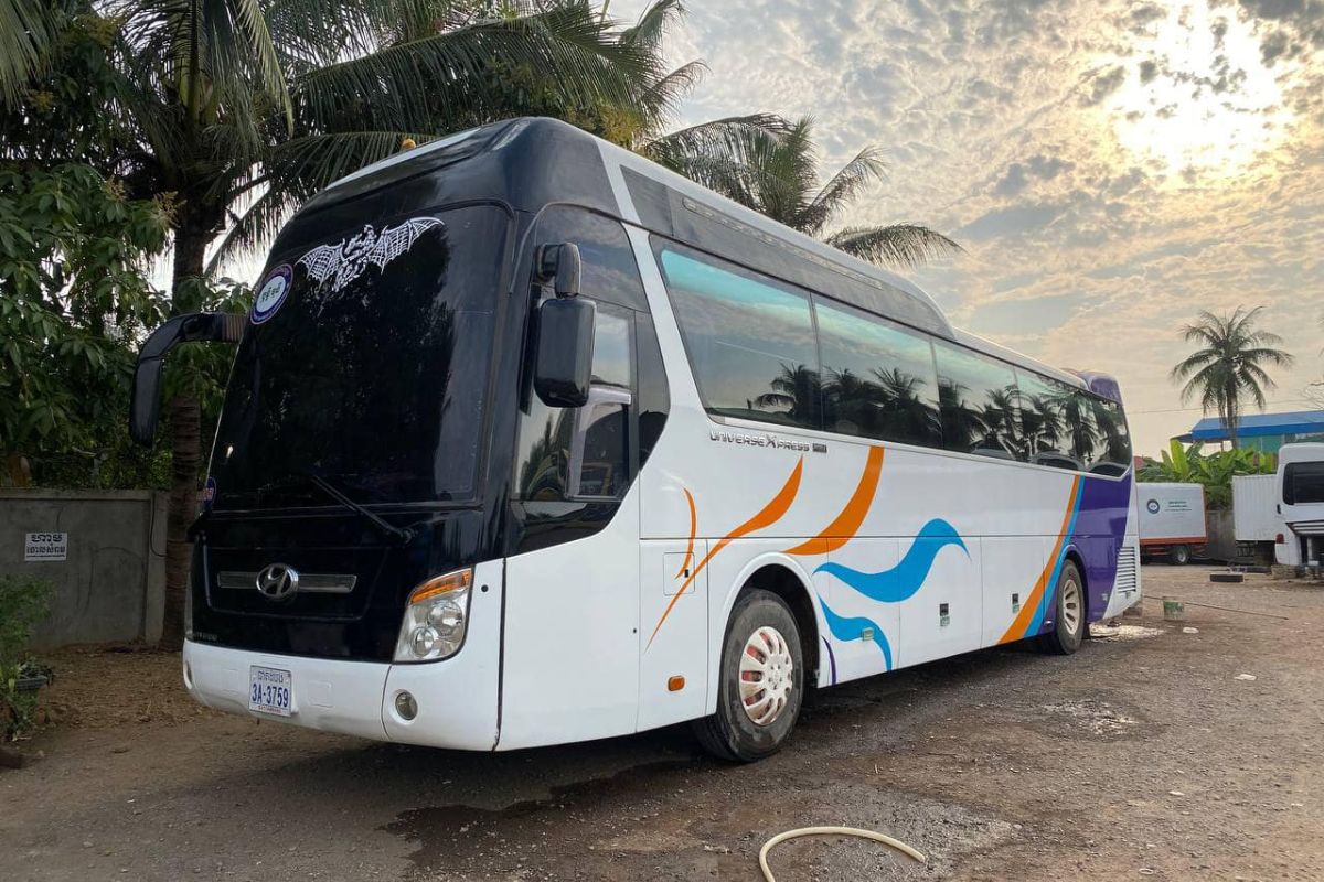 Khai Nam Bus