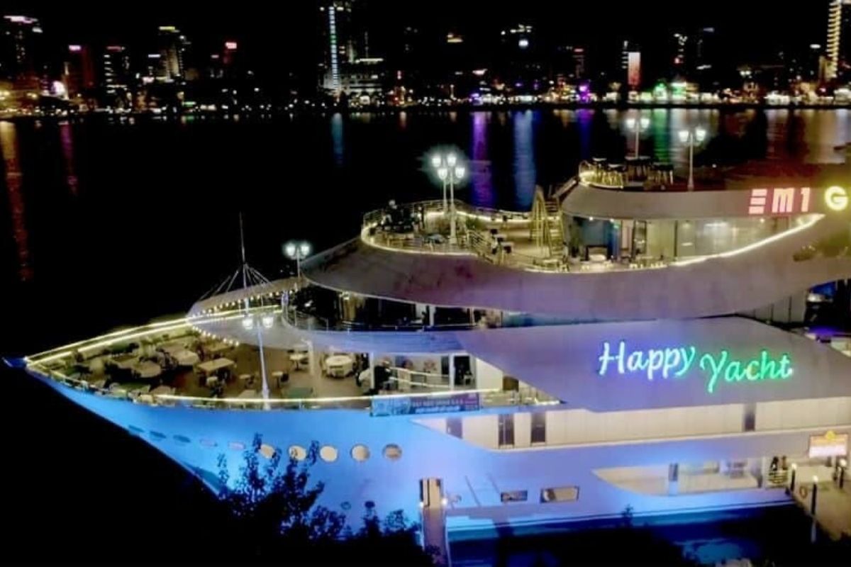 Happy Yacht – top Da Nang yacht experience