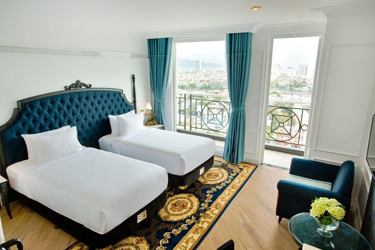 Deluxe Twin with Balcony at Fivitel Da Nang Hotel 