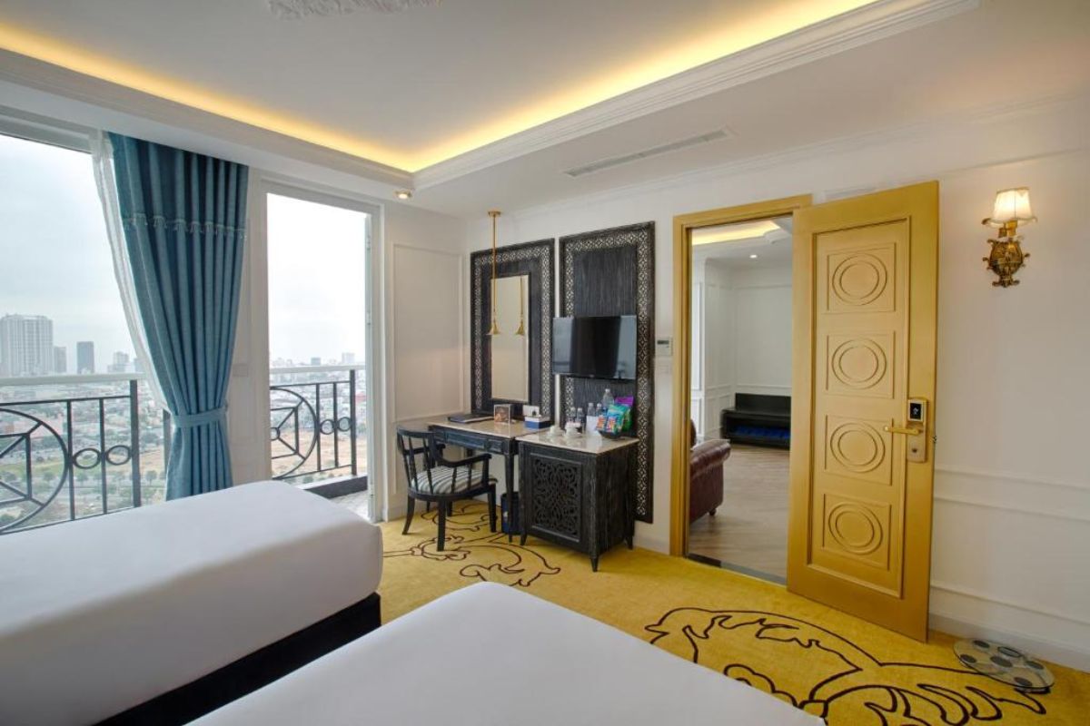 2-Bedroom Apartment with Sea View at Fivitel Da Nang Hotel 
