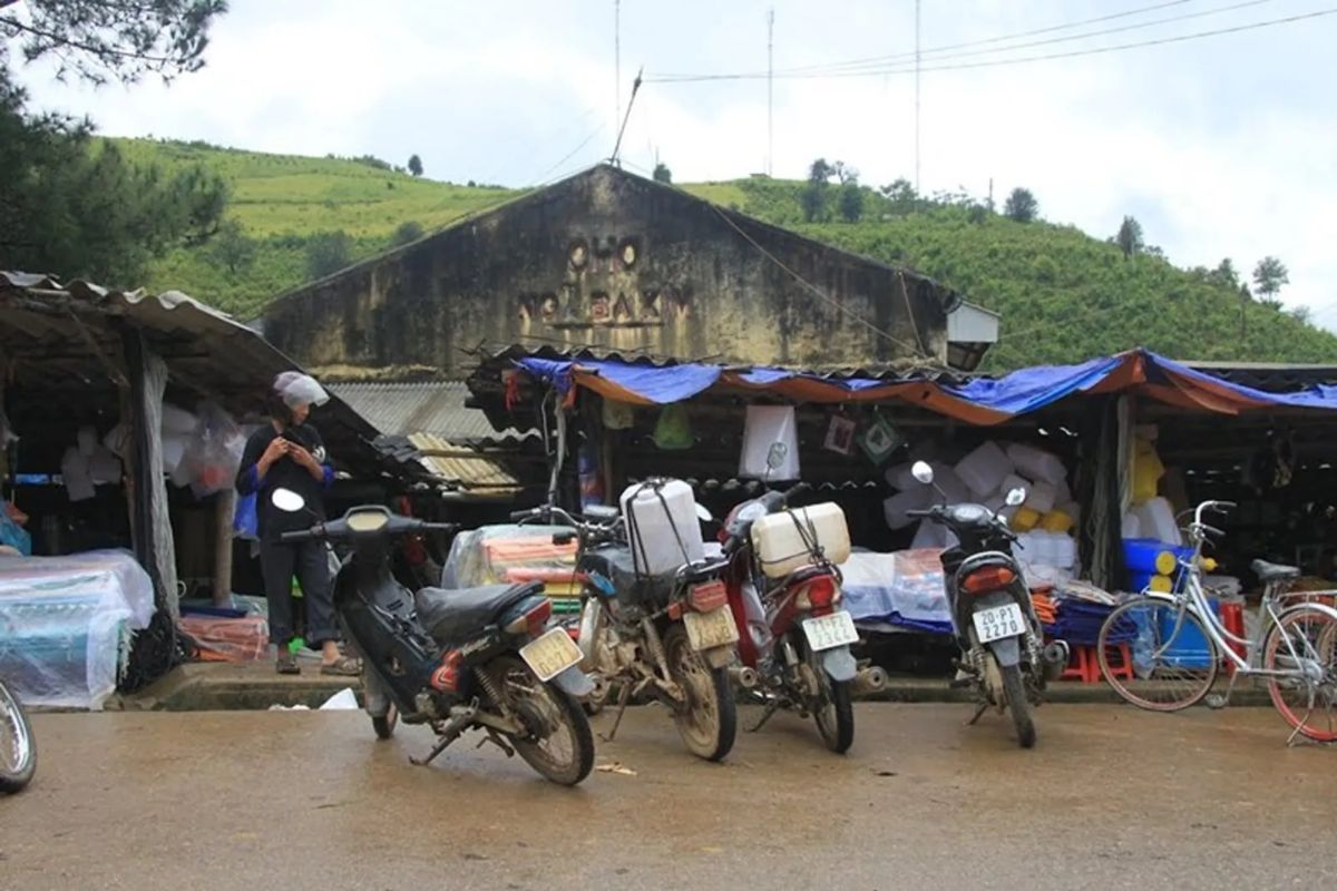 Nga Ba Kim Market