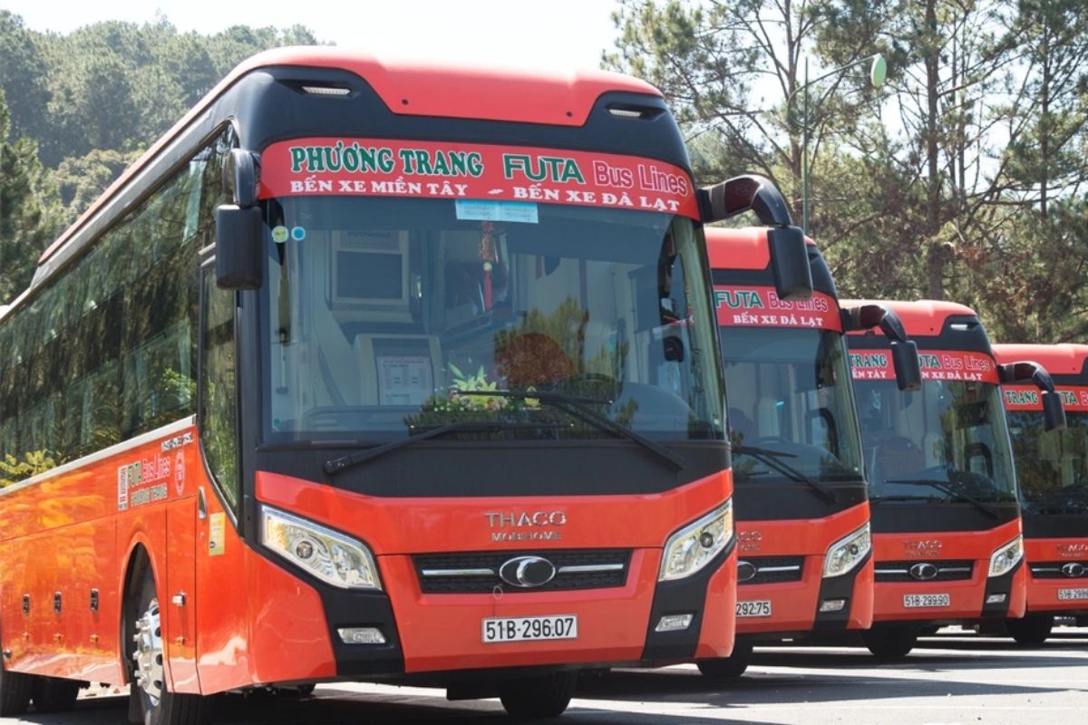 Phuong Trang Bus 