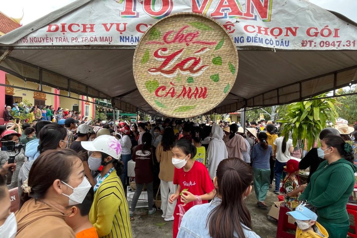 Ca Mau's Hidden Market Scenes: The Leaf Market