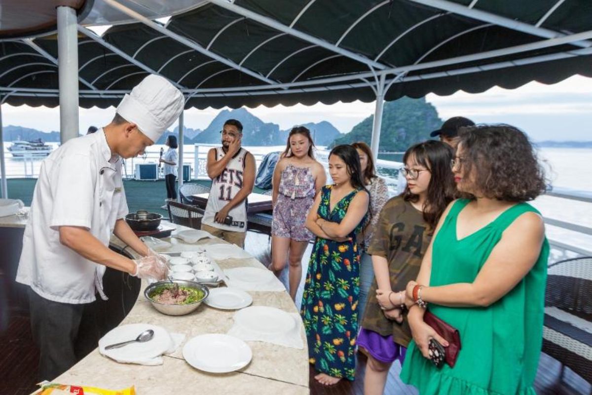 cooking class at Sunlight Cruise Halong Bay