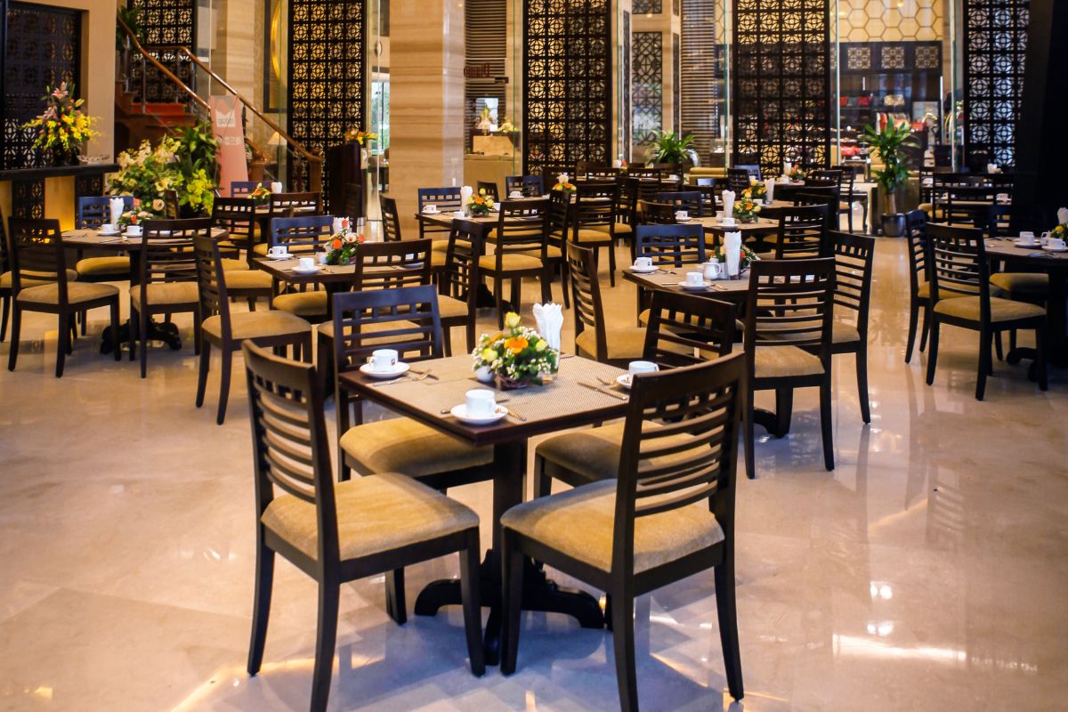 Diamond Restaurant at Halong Palace Hotel