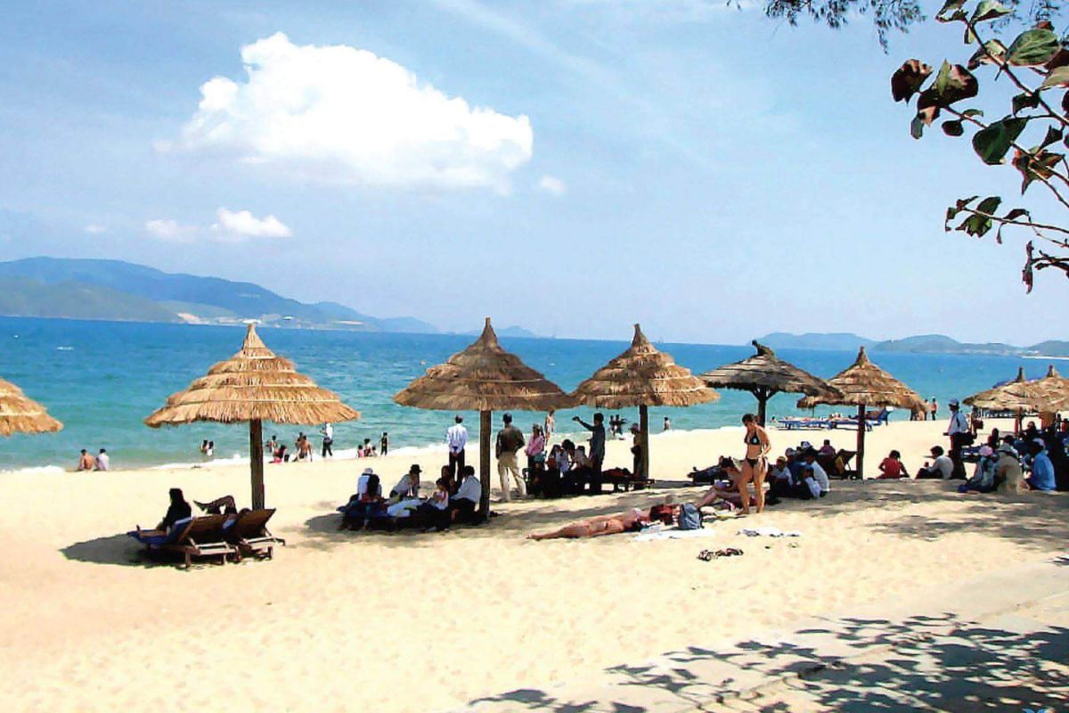 Bai Chay Beach
