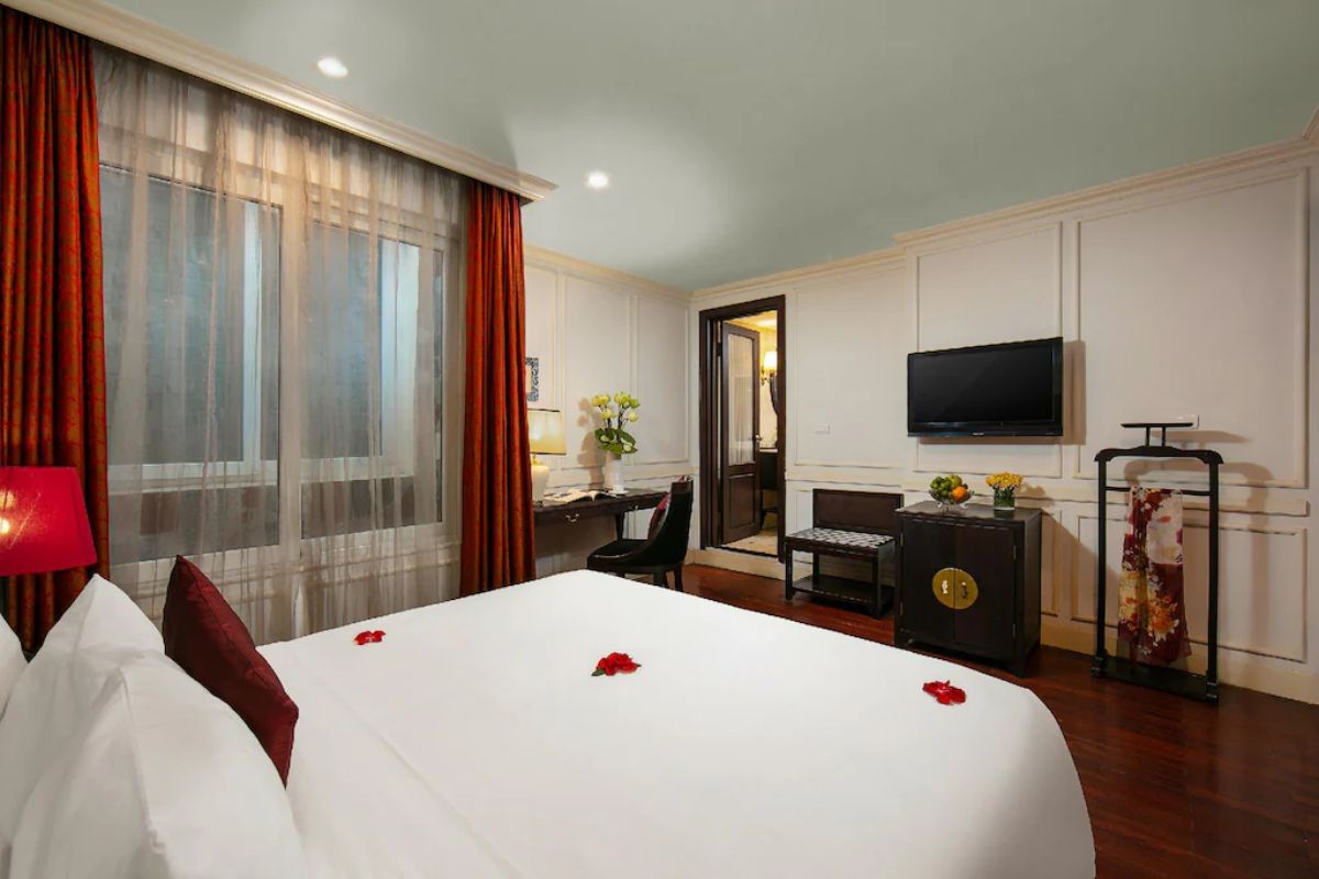Deluxe Room at Hanoi Boutique Hotel 