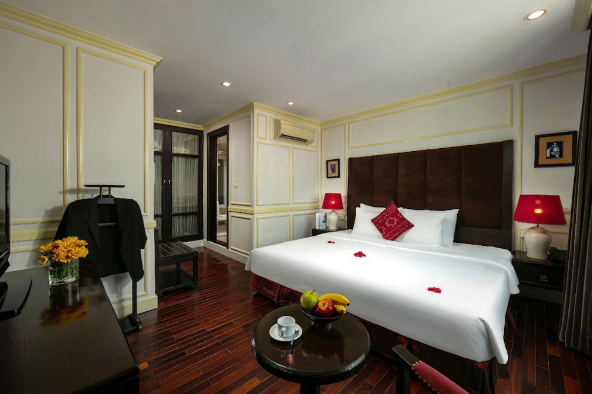Deluxe City View Room at Hanoi Boutique Hotel 
