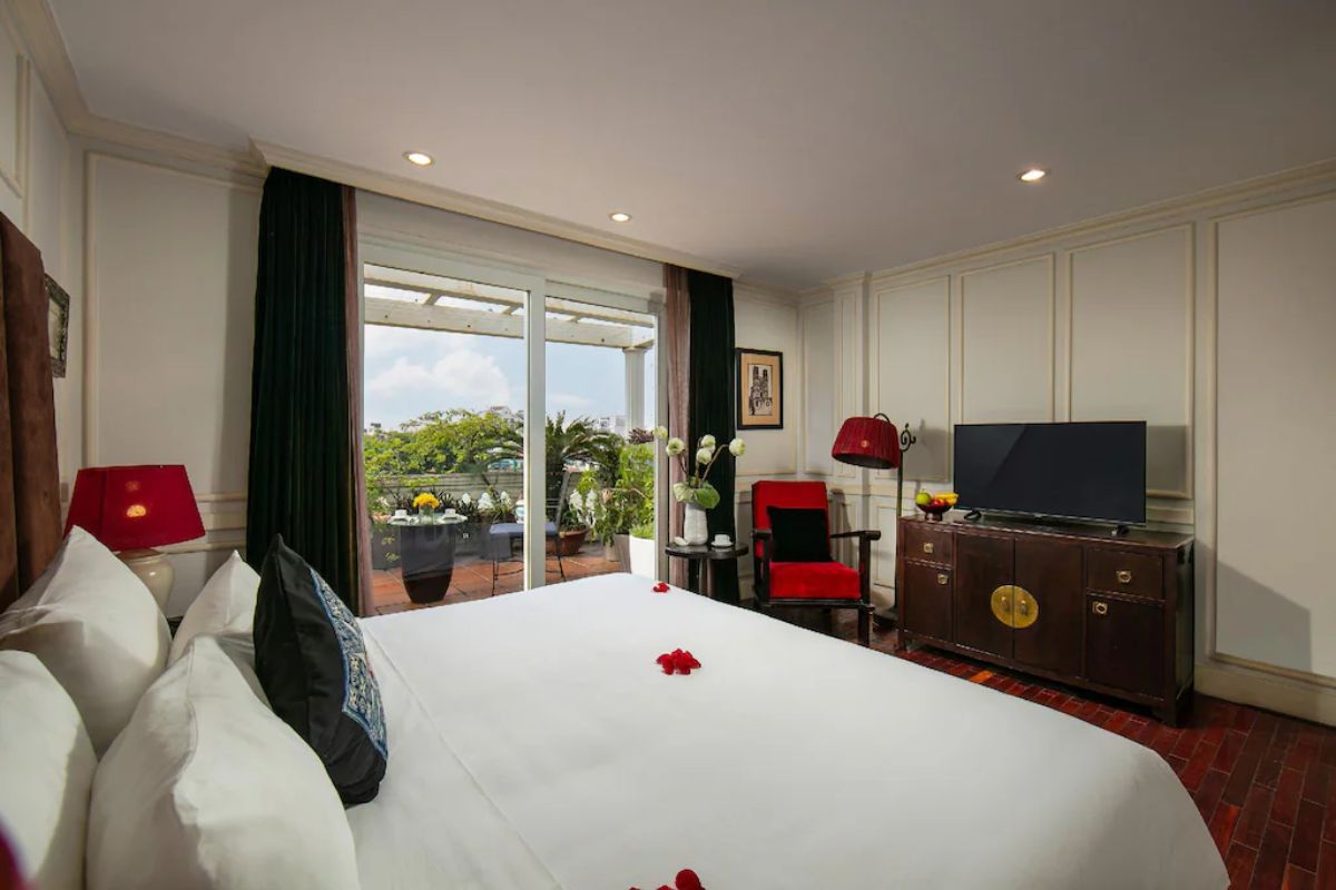 Executive Balcony City View Room at Hanoi Boutique Hotel 