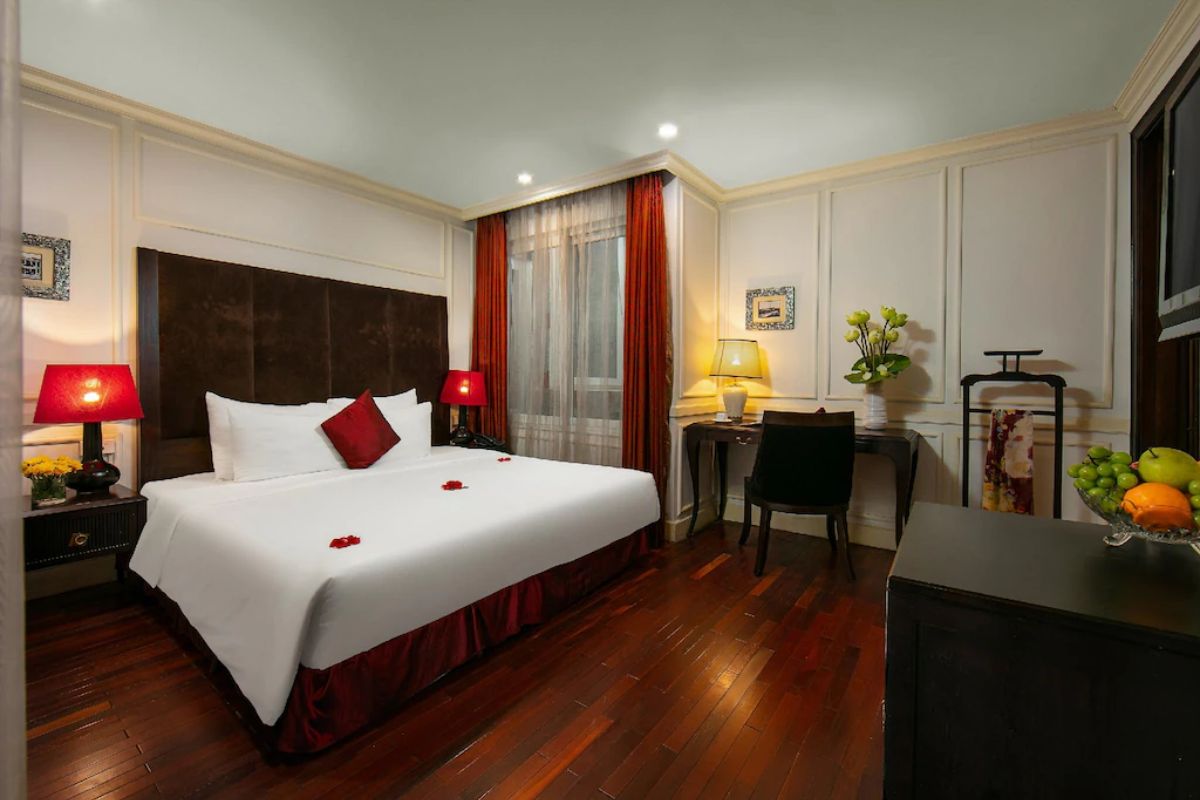 Connecting City View Room