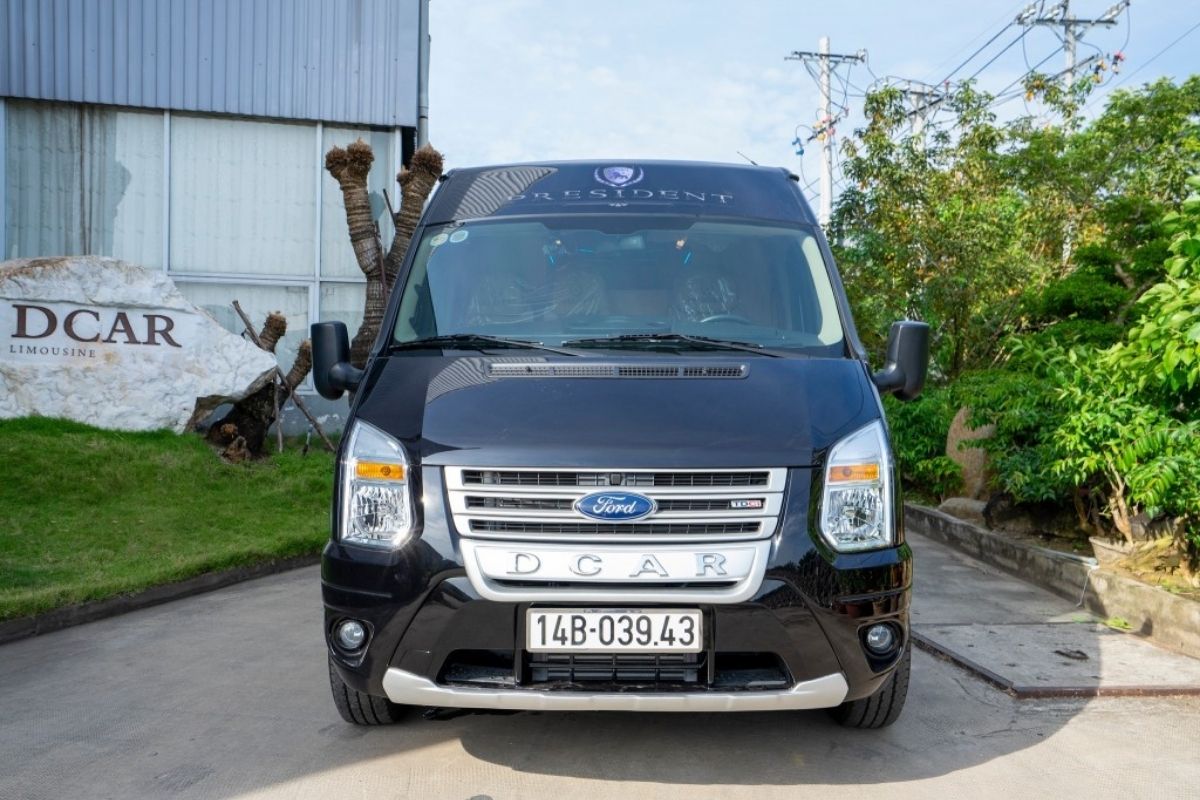 Xe Anh Viet from Hanoi to Ha Long 