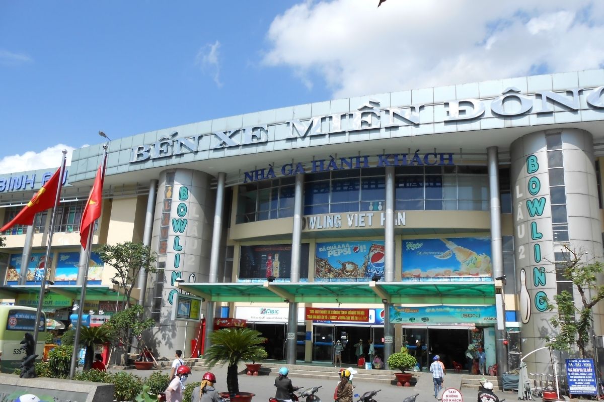 Mien Dong Bus Station