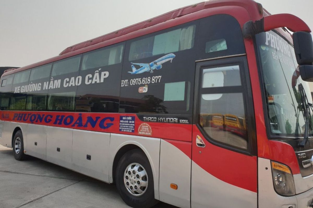 Phuong Hoang Bus from Ho Chi Minh to Hanoi