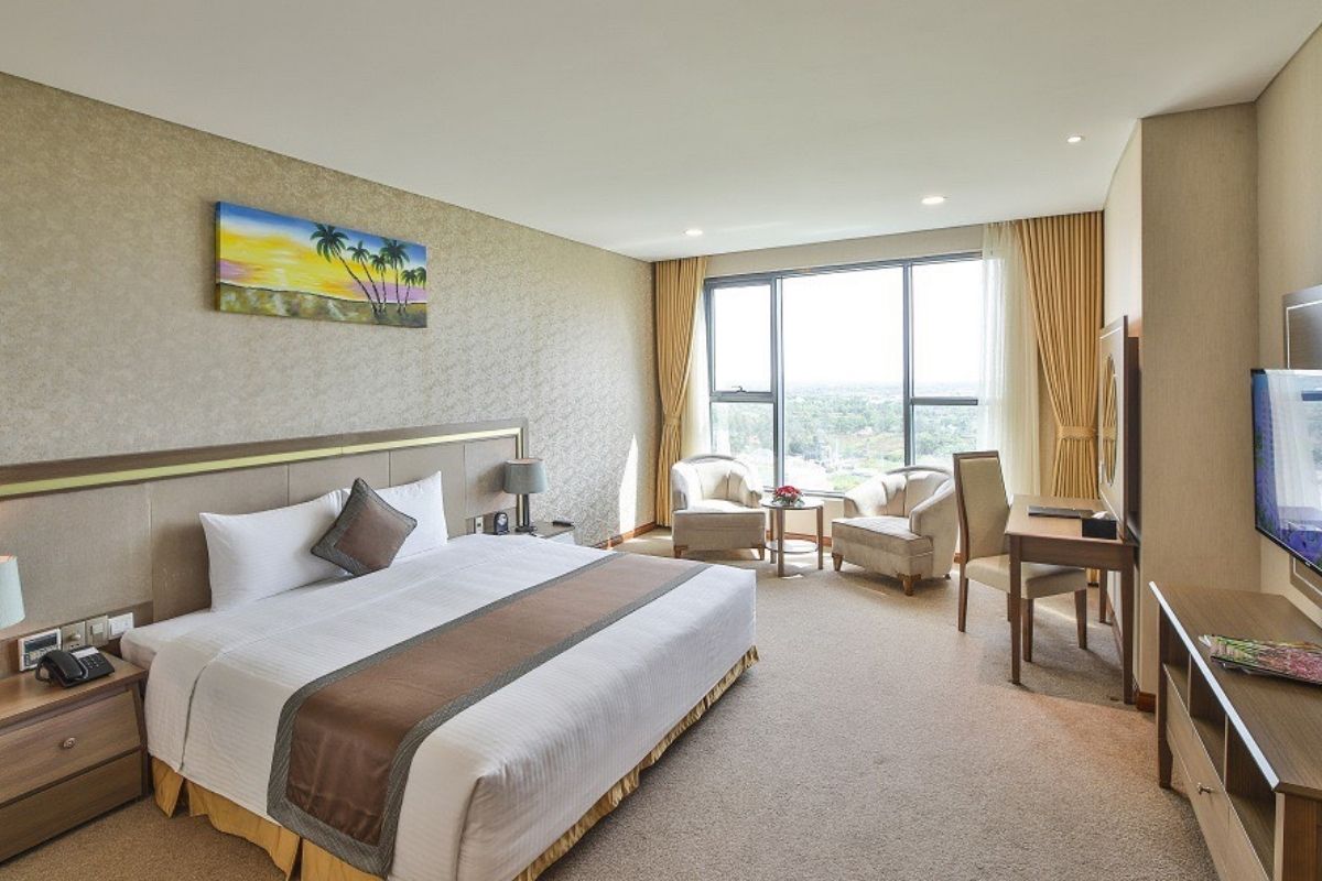 Deluxe King Room at Muong Thanh Luxury Ca Mau Hotel 