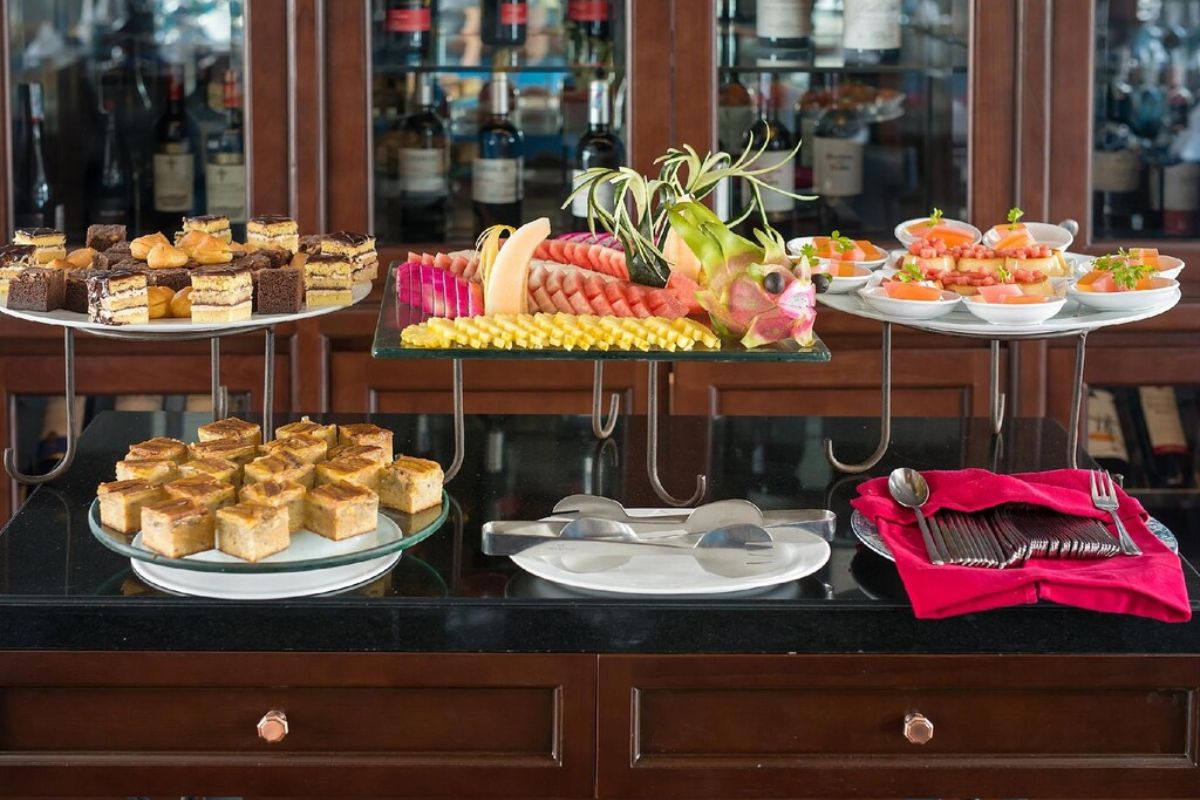 Buffet meals